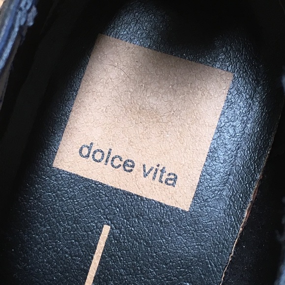 Dolce Vita Samson Black Leather Ankle Bootie 6 - Picture 4 of 7